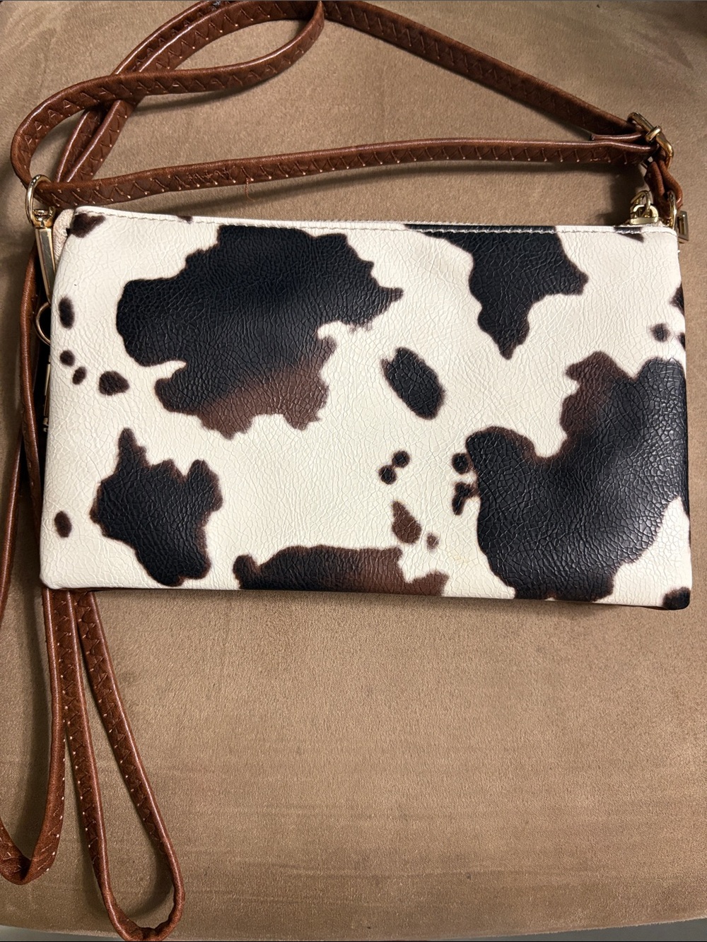 Jen and Co EUC Cow-Print Crossbody Bag in White and Brown with Adjustable Strap